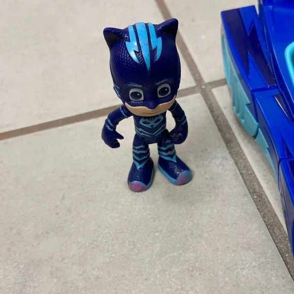 PJ Masks Catboy Cat-Car Vehicle & Figure [with Cat Boy] Blue Toy - Picture 3 of 10